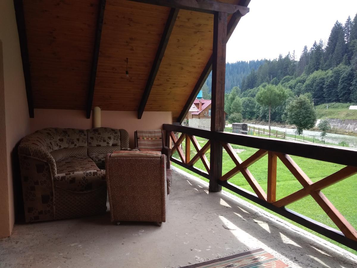 Затишок В Карпатах Villa Iaremcea Exterior foto